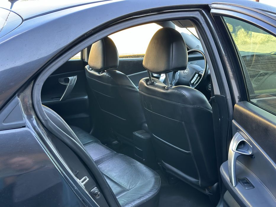 Nissan Primera P12  2.0 газ/бенз