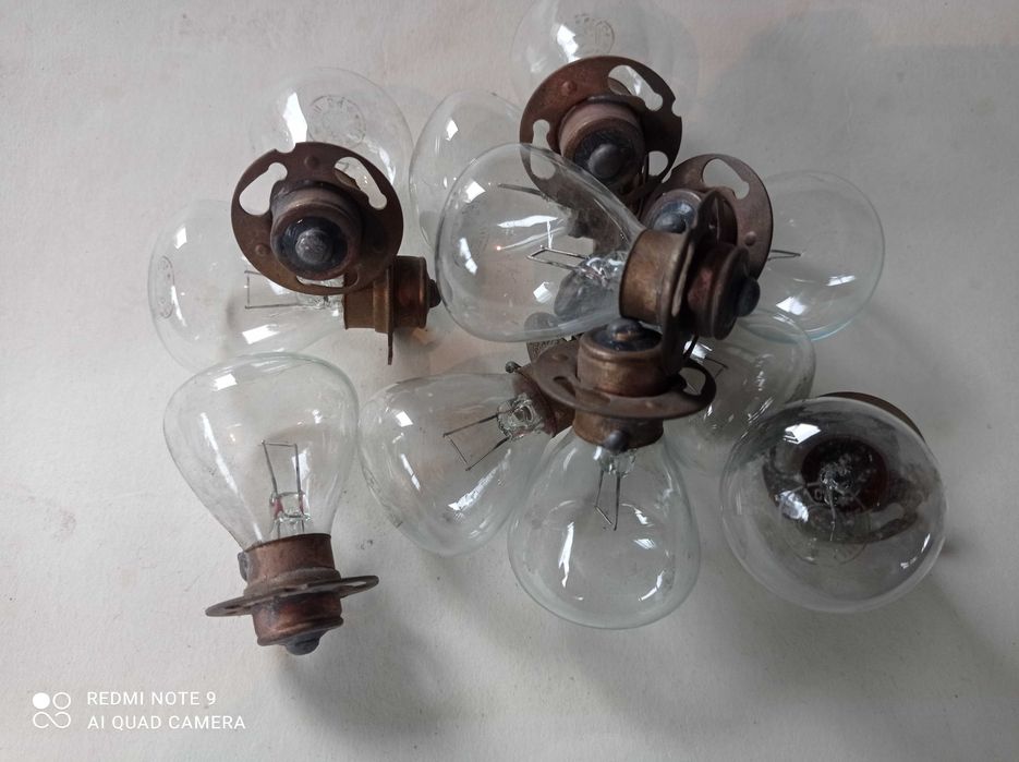 Лампочки автомобильные фарные на 12в и 24в. Новые. Пр-во СССР.