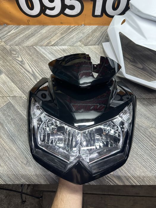 Фара Kawasaki Z750 07-11 год пластик ободок спидометра