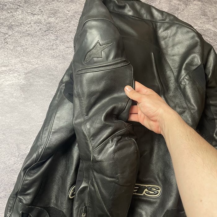 Кожаная мотокуртка alpinestars