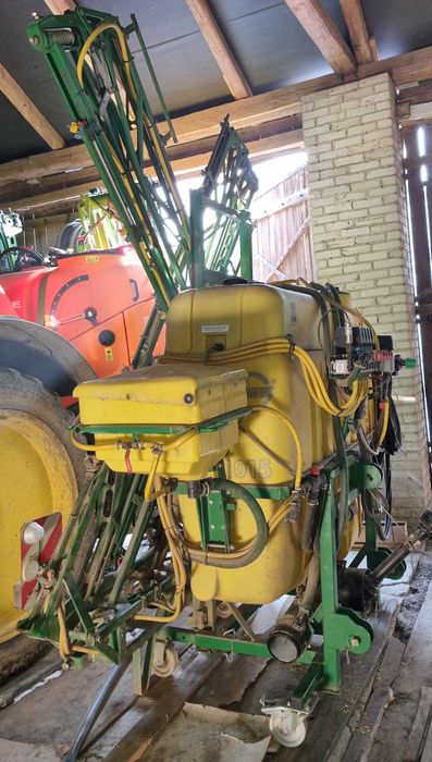 Opryskiwacz UNIA Pilmet 1015 LUX