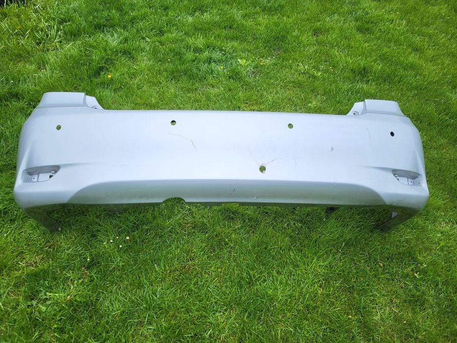 Toyota Corolla E15 Lift 10-14 Zderzak tył tylny