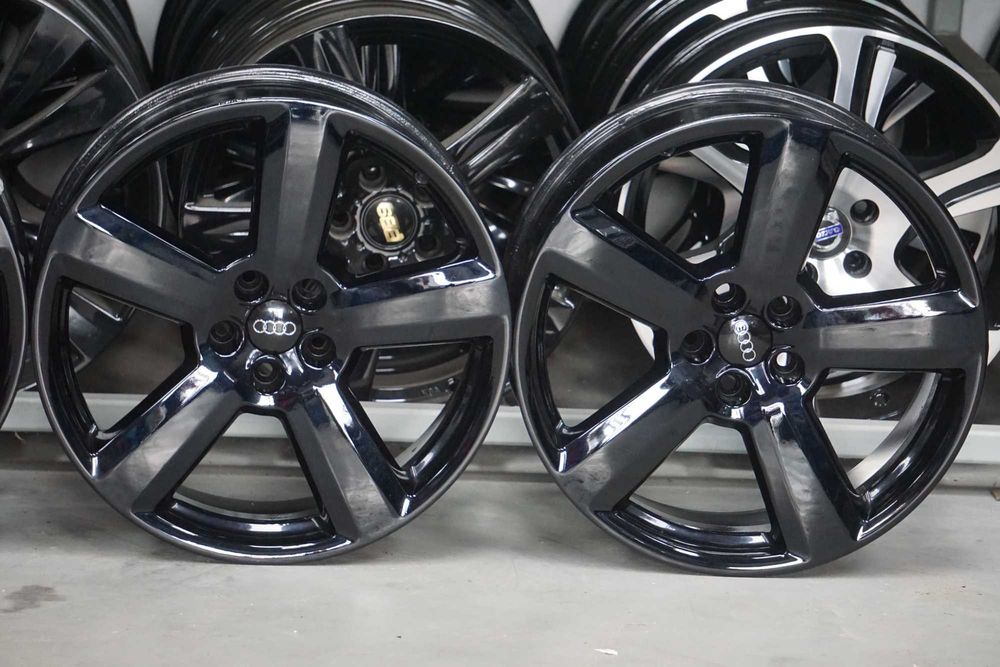 Alufelgi do Audi 5x112 8Jx19 et35 cb57,1mm czarny polysk