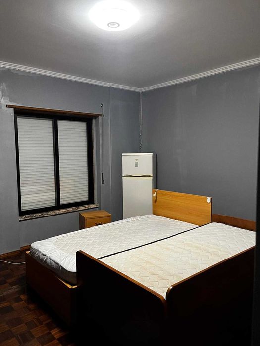Quarto Mobilado para Arrendar – Tudo Incluído