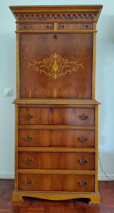 GRANDE OPORTUNIDADE!!! VENDO "Secretaire à Abattant" em excelente estado de conservação - apenas 100 EUR!!!