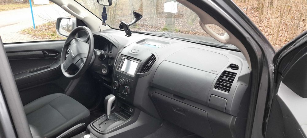 ISUZU  D max   Automat 4x4