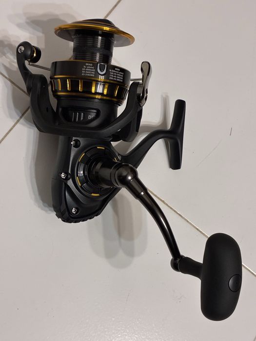 Carreto para pesca de barco daiwa bg5000 completamente novo na caixa