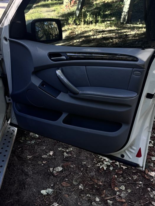 продам авто BMW X5 E53