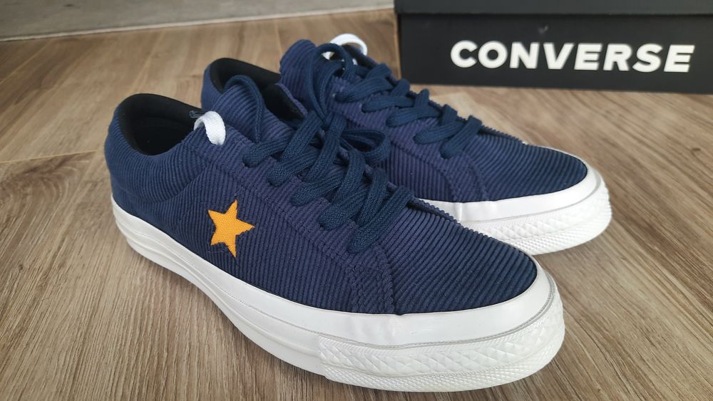 Converse One Star sztruksowe