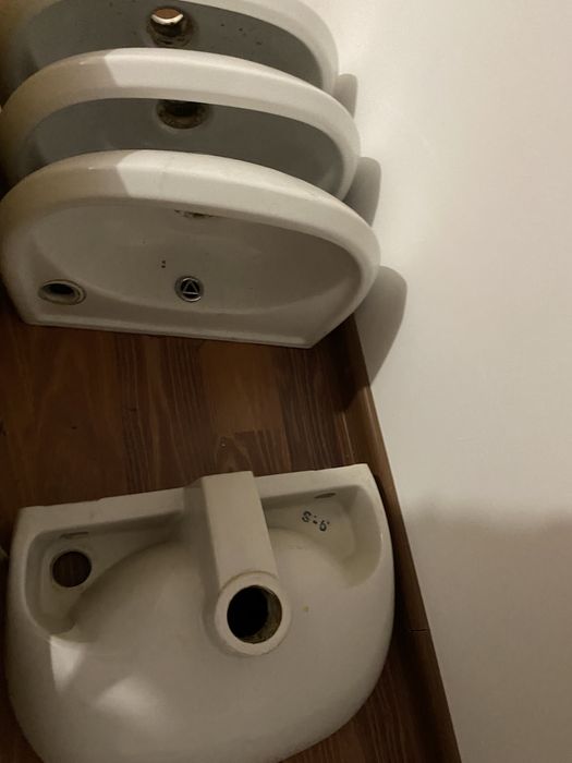 Mała umywalka szerokość 40 cm, 3 sztuki