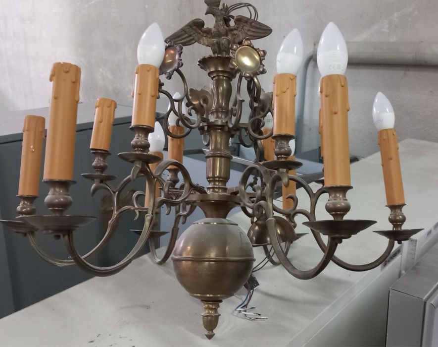 Żyrandol wiszacy