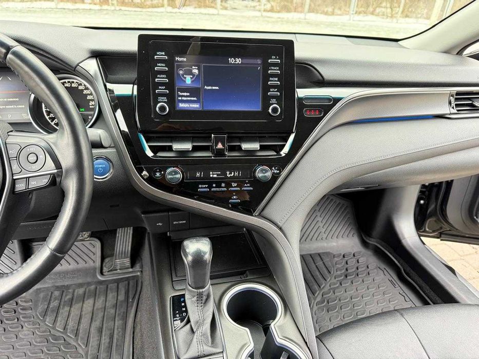 Toyota Camry 2021 2.5 Гібрид