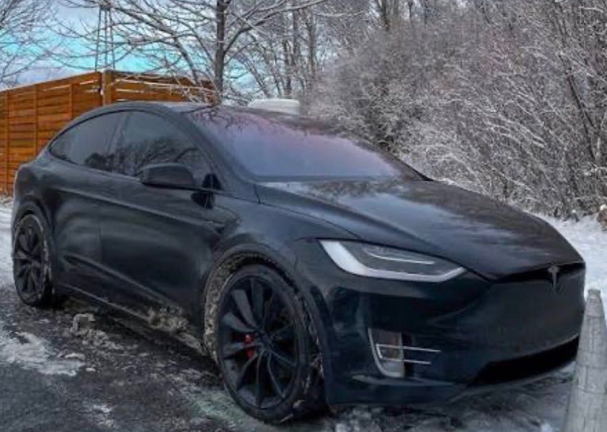 Оренда автомобілей Tesla Київ та обл