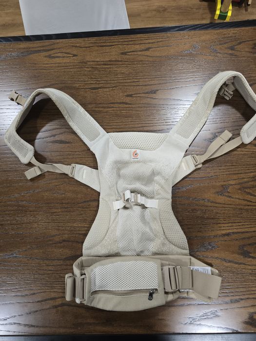 Ergobaby Porta-bebés Aerloom