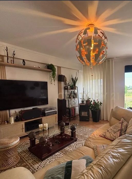 Quarto para arrendar em Leiria