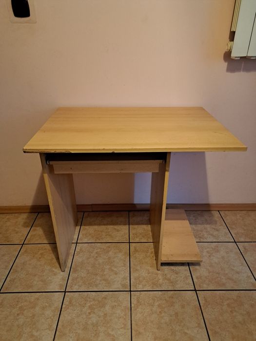 Łóżko drewniane sosnowe 128x205+ gratis dywan.