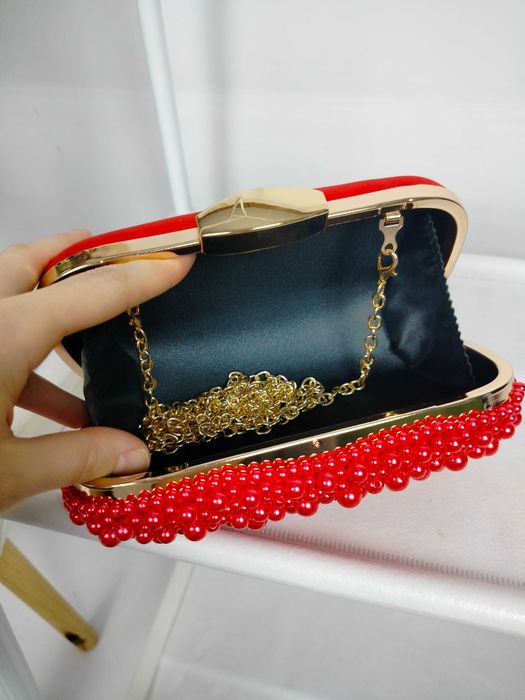 Nowa czerwona kopertówka damska z perłami perełkami glamur
