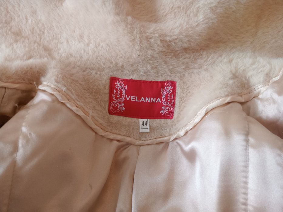 Пальто жіноче  майже нове