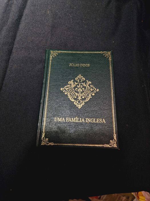 Book: An English Family by Júlio Dinis