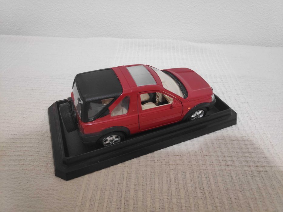 land rover freelander 1:24