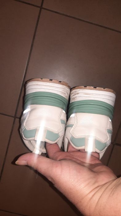 Adidasy Cropp 36