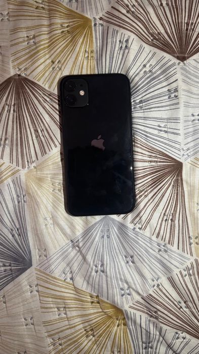 iPhone 11 em bom estado