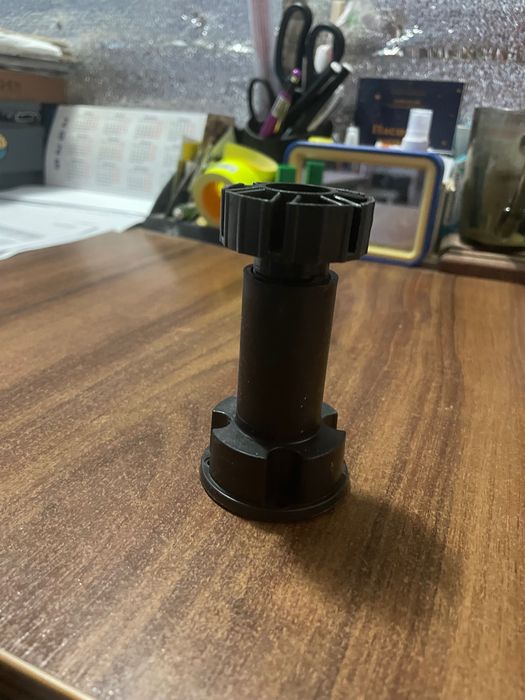 Ніжка пластикова Н100