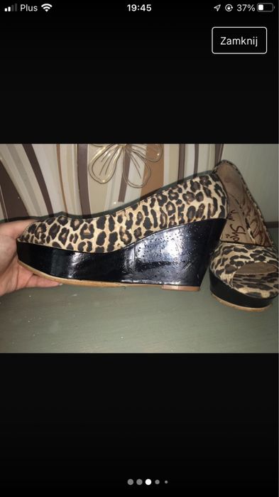 Buty na koturnie