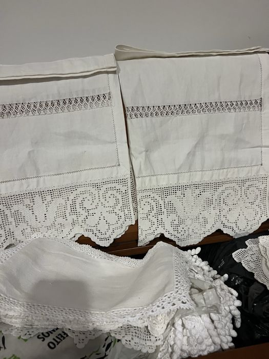 Vendo várias peças em linho em renda feita à mão