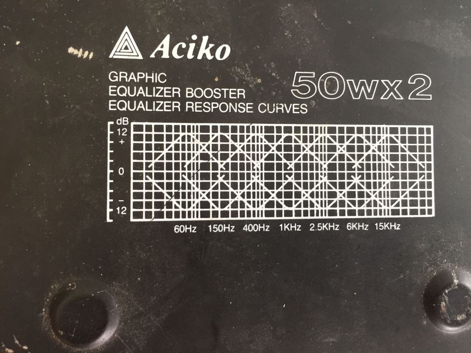 Equalizador e amplificador booster Aciko