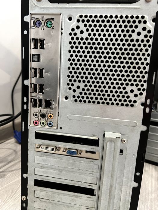 Системный блок, i3 - 540, GeForce GT 630, ssd 120gb.