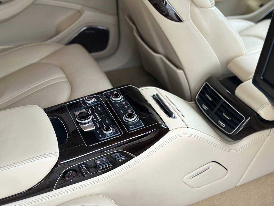 Audi A8 L  2012 6.3 бензин  Quattro