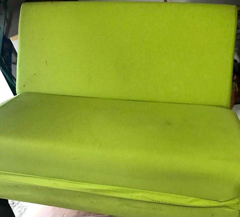 Flip-down sofa bed for 2 people