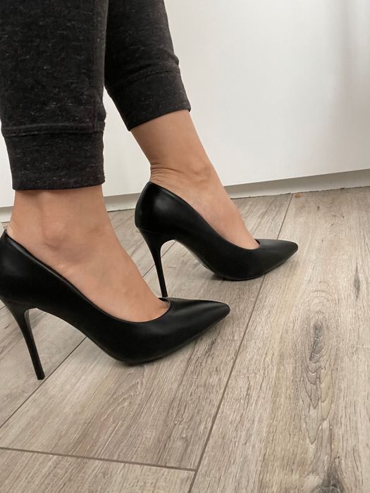 Новые чёрные туфли