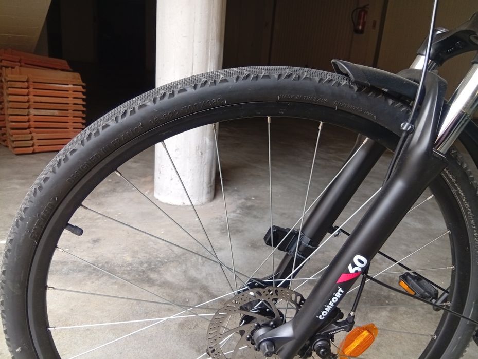 Bicicleta Trekking BTWIN Riverside 500 Decathlon