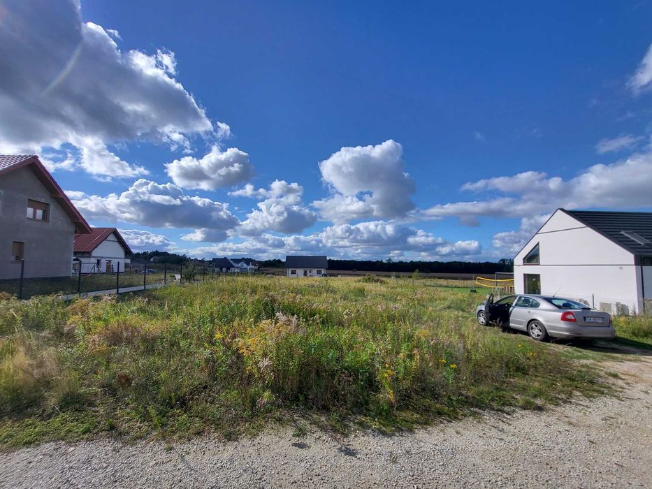 Działka budowlana 900m² w Sobótce z widokiem na Ślężę