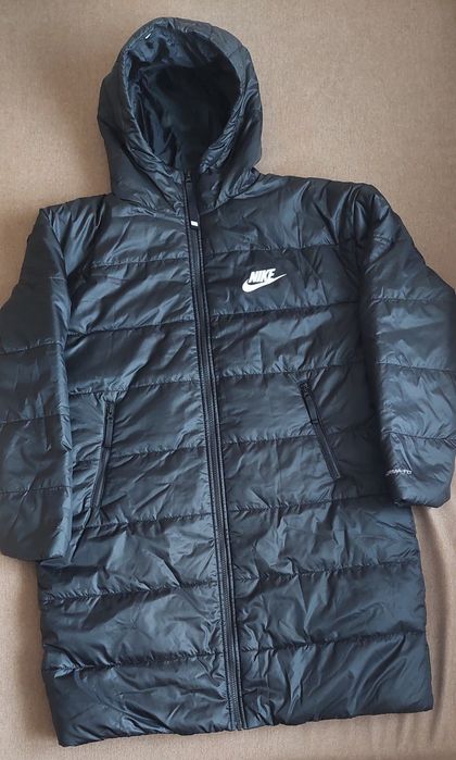 Жіночий пуховик nike