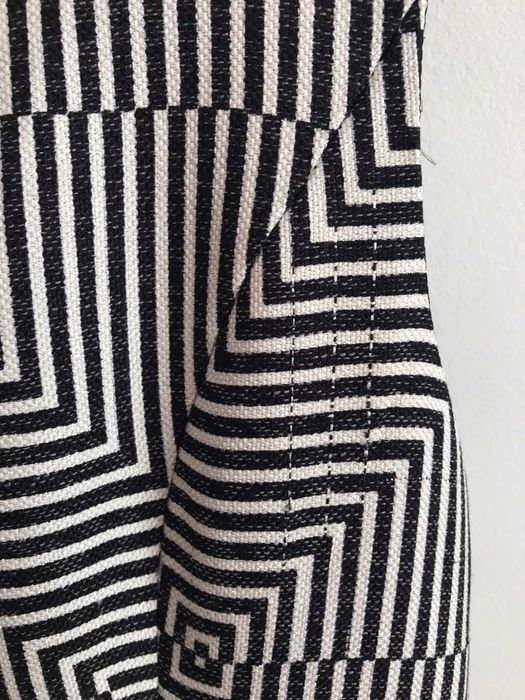 Vestido com roda branco e preto