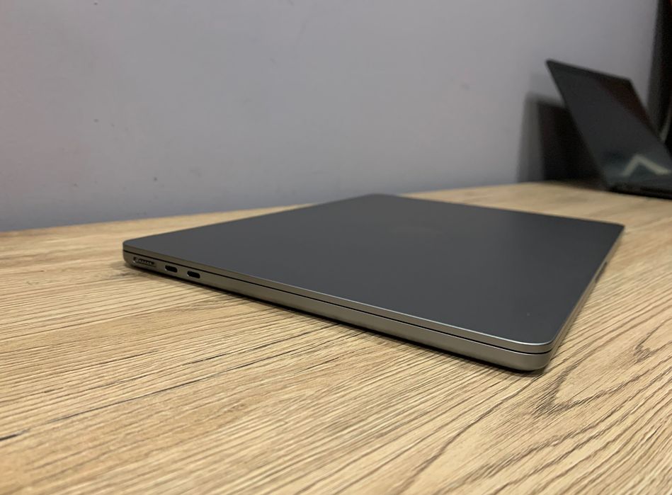 MacBook AIR 13 M2/8 CPU/ 8 GPU/ 8 ram/ 256 Space Gray MLXW3