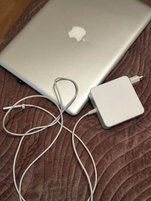 MacBook Pro (late 2011)