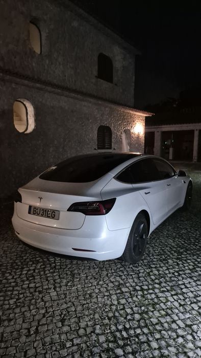 Tesla Model 3 Standard Range Plus RWD