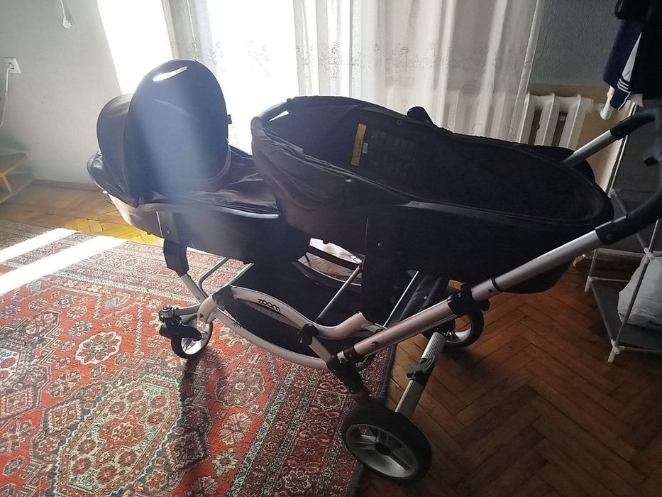 Продам б/у коляску для двойни