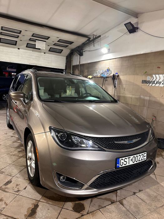 Chrysler Pacifica