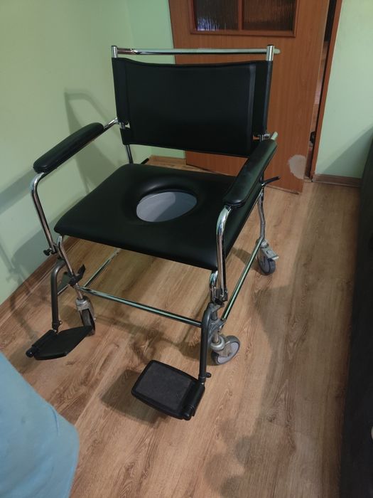 Sprzedam wózyk dla osoby niepełnosprawnej