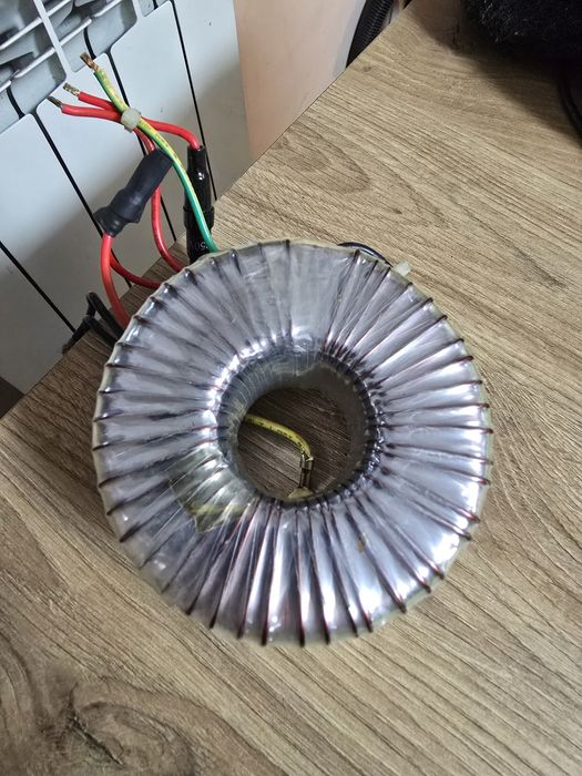 Transformator toroidalny 230v na 12V 8,75A 105VA