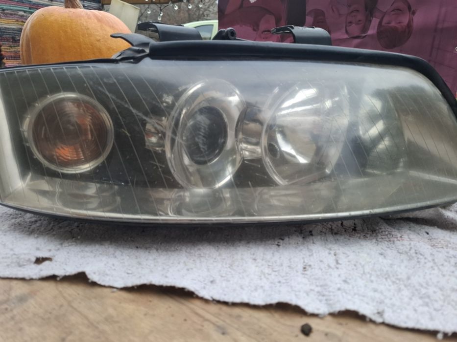 Lampy przód  Audi A4 B6 Sedan - komplet
