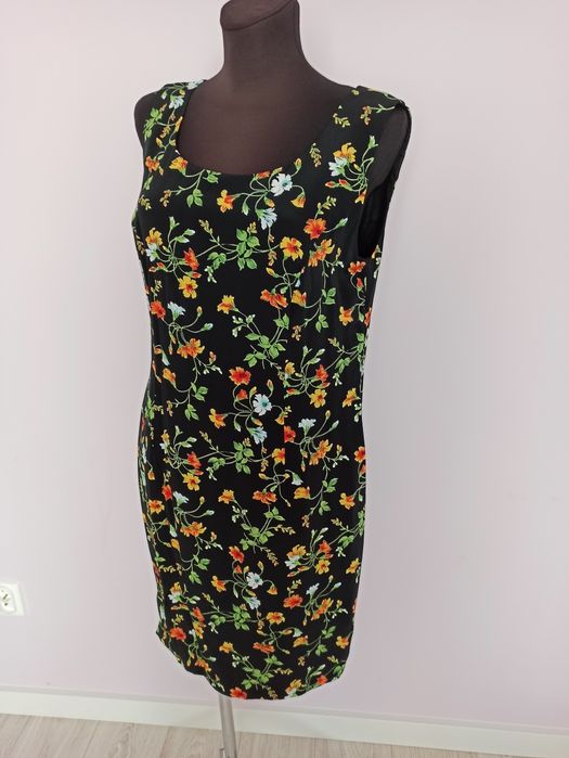 Sukienka w kwiaty  M/L