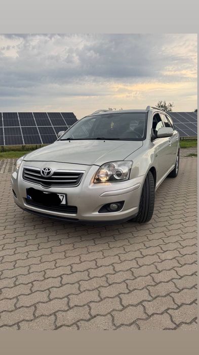 Toyota  avensis combi 2.2 D4D