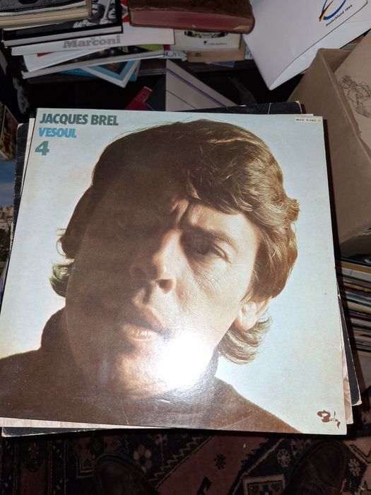 Sister sledge Los Lobos Alarm elton john Jacques Brel lote