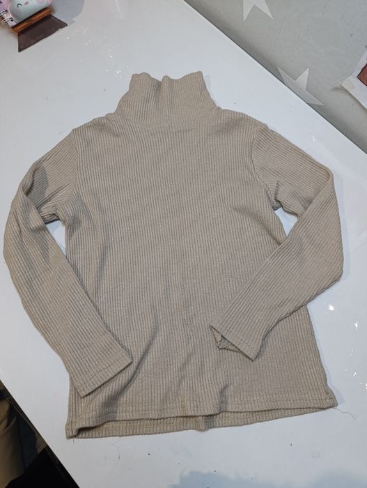 Гольф для дівчинки